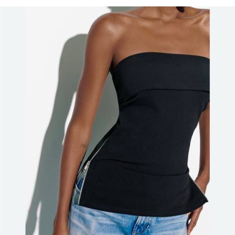Elegant Black Strapless Top
